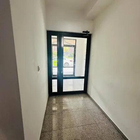 Daire Rose - Bulgaria Mall, Brand New, Ground Floor, Family-friendly, Baby Cot&chair, Mountain View, Self Check-in, Free Public Parking And Paid Underground In The Mall *