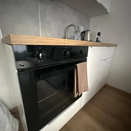 Rose - Bulgaria Mall, Brand New, Ground Floor, Family-friendly, Baby Cot&chair, Mountain View, Self Check-in, Free Public Parking And Paid Underground In The Mall * Sofya