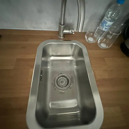 Apartment Rose - Bulgaria Mall, Brand New, Ground Floor, Family-friendly, Baby Cot&chair, Mountain View, Self Check-in, Free Public Parking And Paid Underground In The Mall
